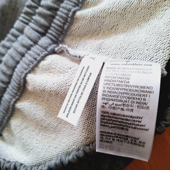 Calvin Klein Standard Logo Fleece Cargo Skirt (Grey) - Picture 8 of 9